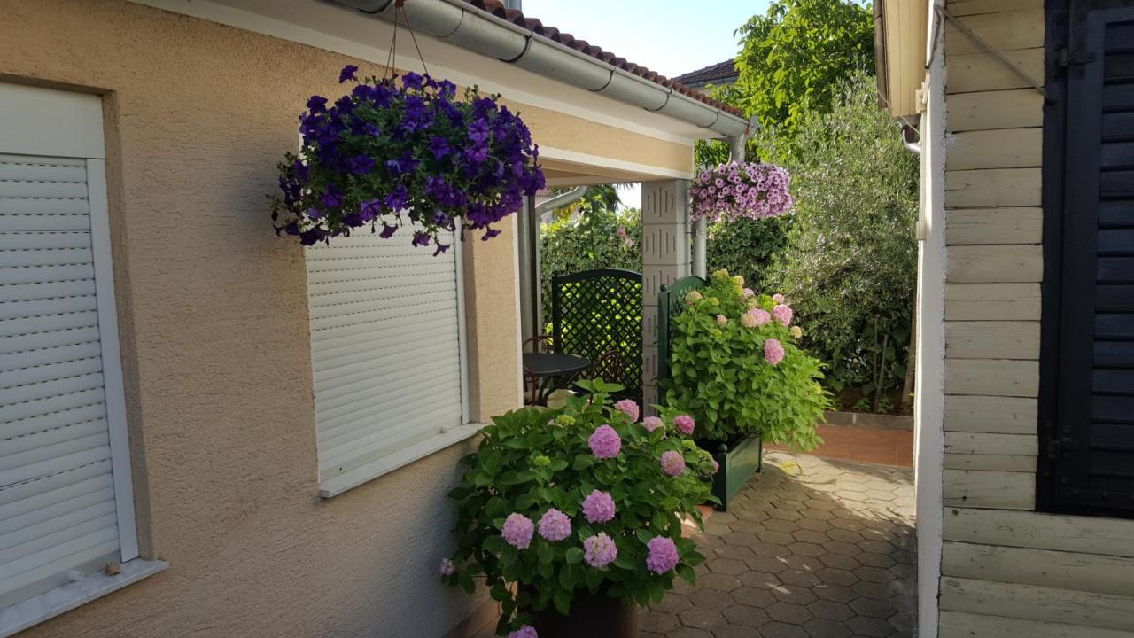Apartments Zoretic Malinska Exterior foto